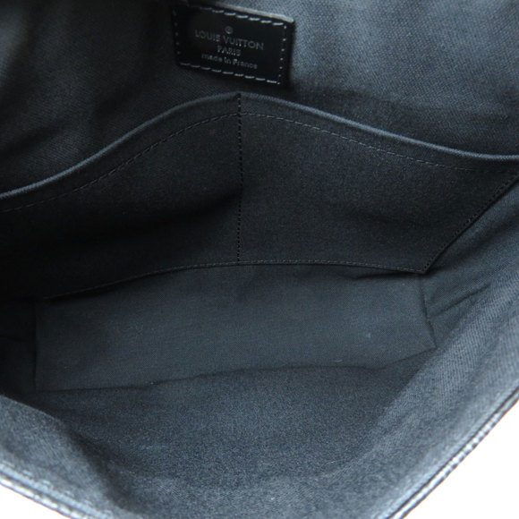 Louis Vuitton District PM Damier Graphite Shoulder Bag - Picture 5 of 9